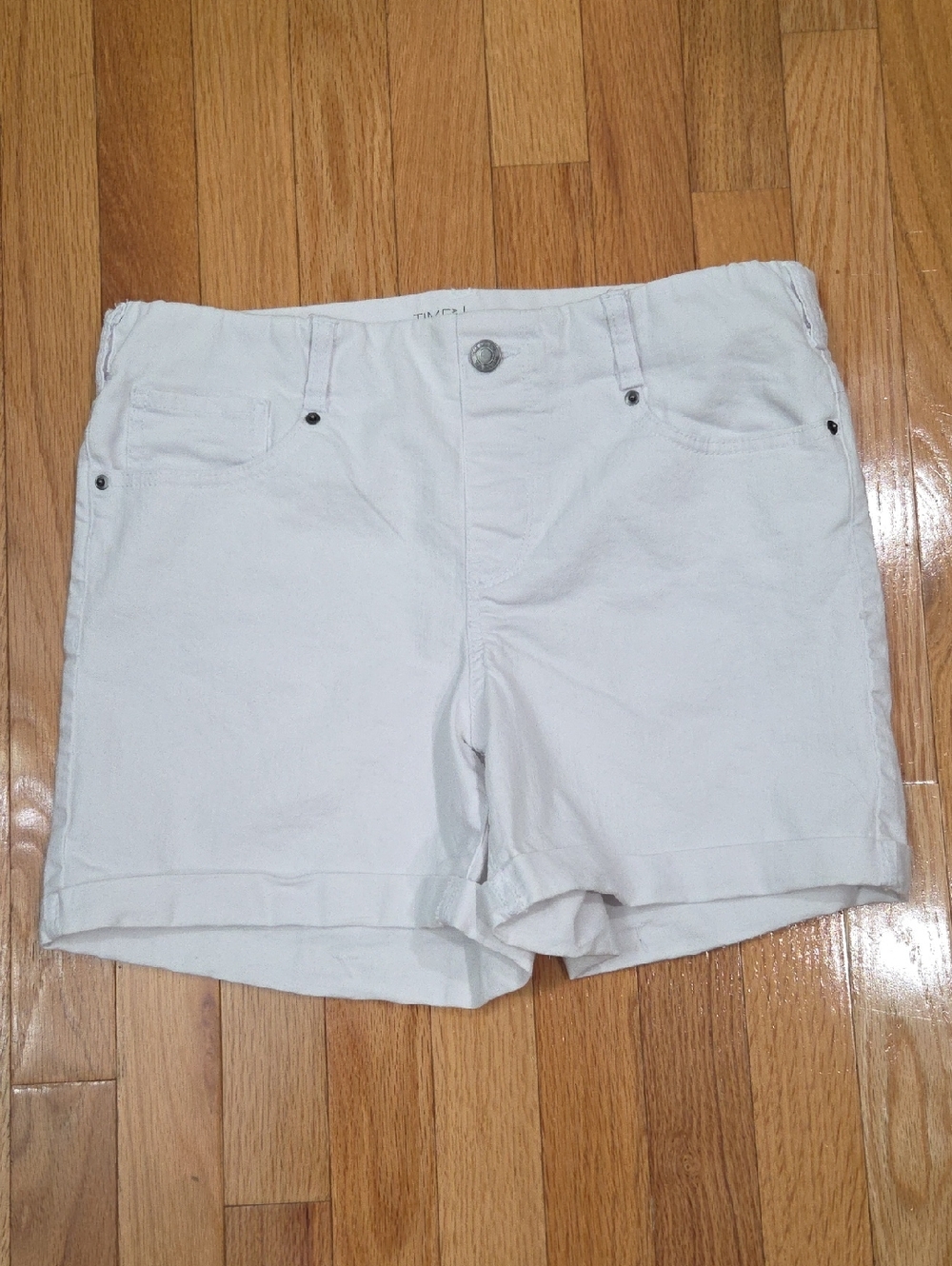 Time and Tru White Denim Pull-on Shorts